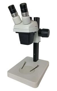 Bausch & Lomb StereoZoom 4 Microscope, .7X - 3X Power Pod
