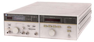 Image of Keysight 8672A Synthesized Signal Generator