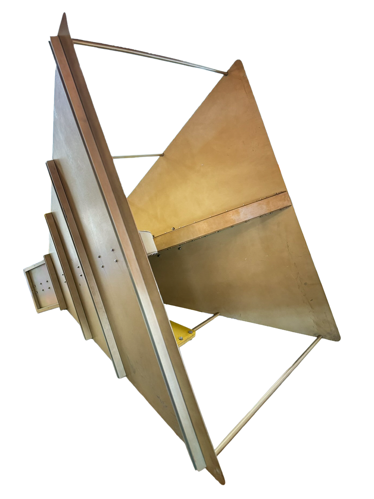 Com-Power AH-220 Double Ridged Horn Antenna