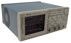 Image of Tektronix TDS 654C Digital Real-Time Oscilloscope 500 MHz